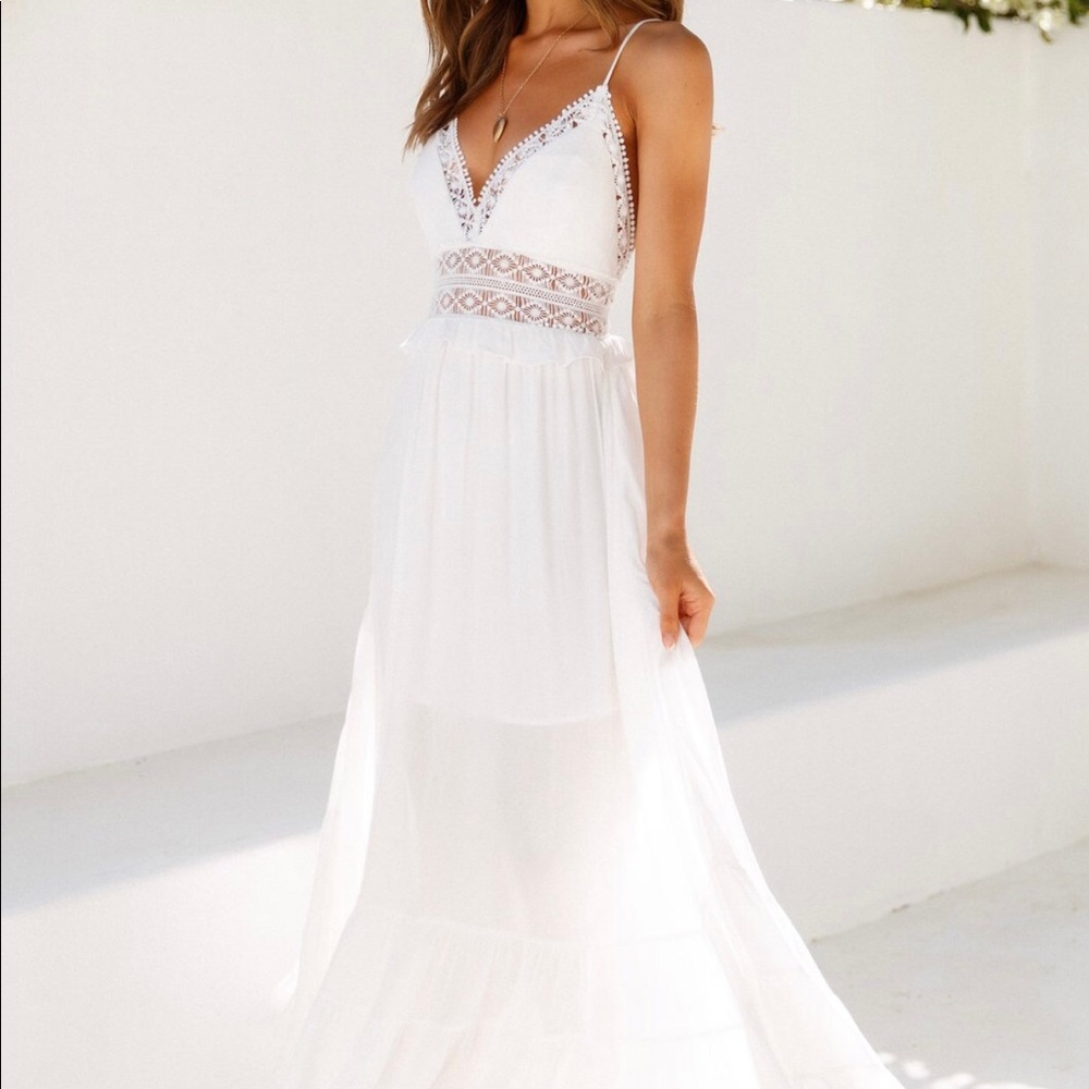 BEFORE ANYONE ELSE MAXI DRESS WHITE